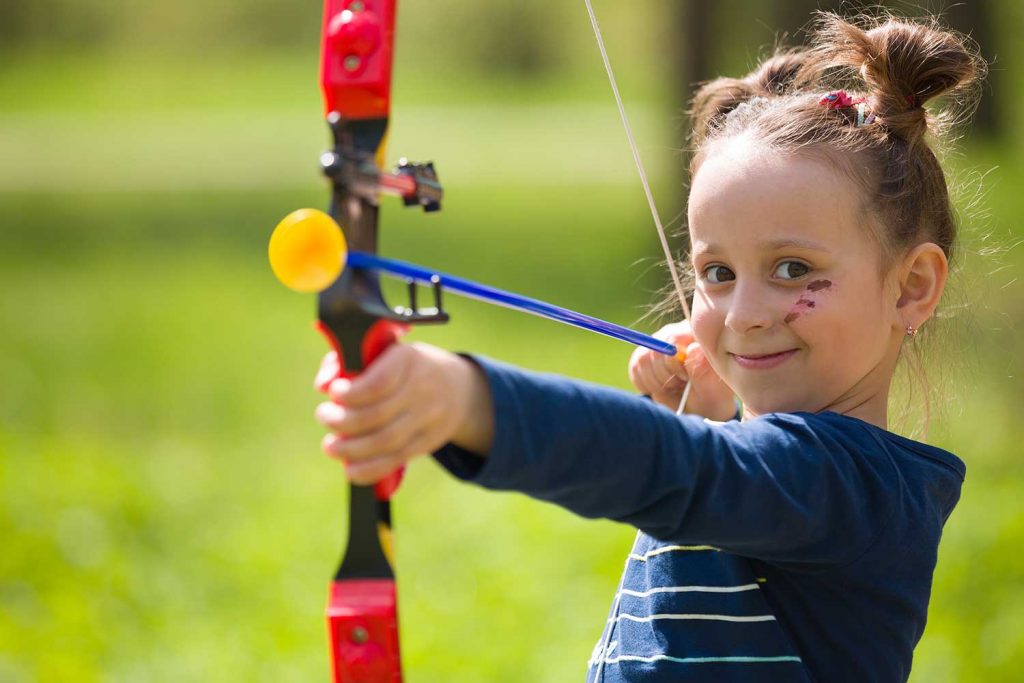 Archery_young_girl_camp_williams